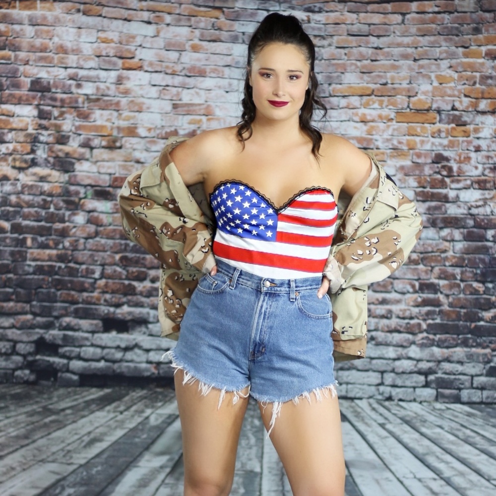 💜 American Flag Bustier - Picture 3 of 7